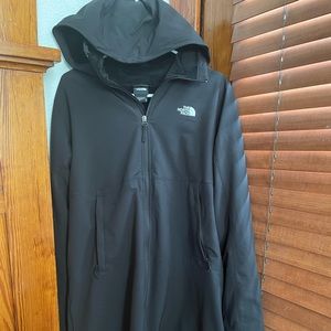Long North Face jacket with Sherpa lining.